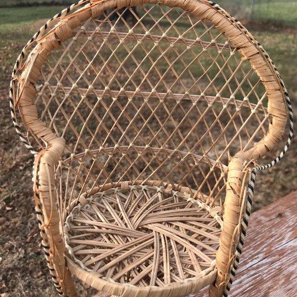 Vintage 13” peacock wicker chair planter doll basket - Picture 3 of 8